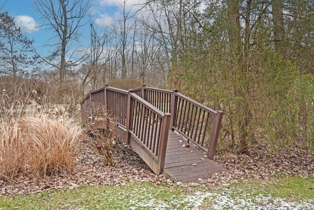 40 Ledgerwoods Drive, Batavia Twp, OH 45102