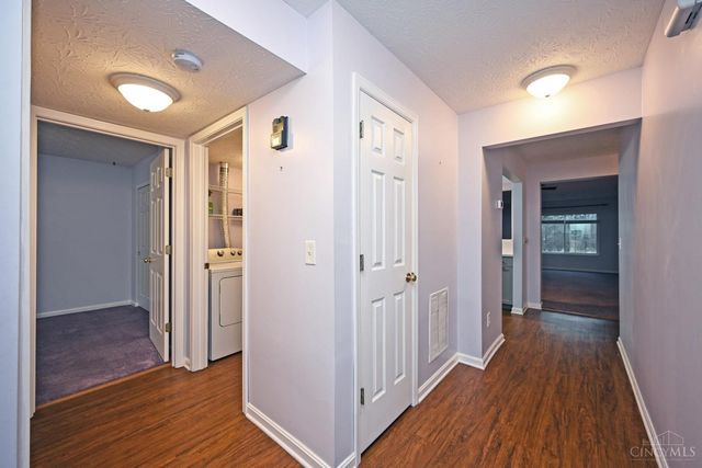 40 Ledgerwoods Drive, Batavia Twp, OH 45102