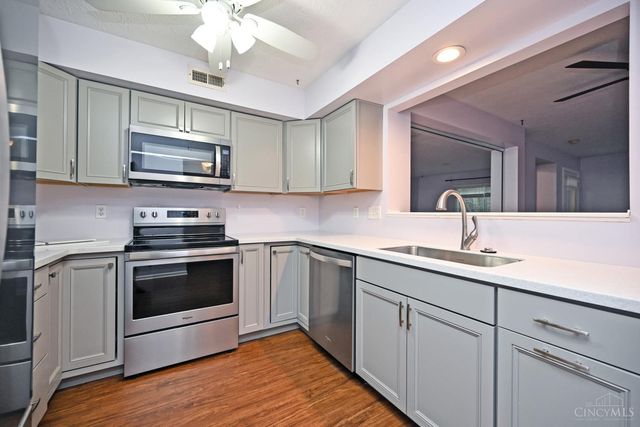 40 Ledgerwoods Drive, Batavia Twp, OH 45102