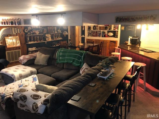 1906 Polster Drive, Evansville, IN 47714