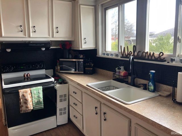 1906 Polster Drive, Evansville, IN 47714