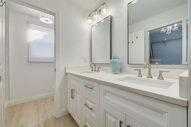 8708 41ST STREET N, Pinellas Park, FL 33782