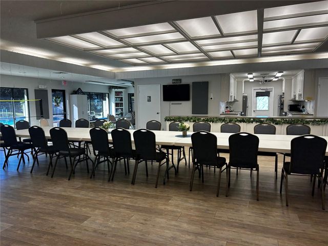 8708 41ST STREET N, Pinellas Park, FL 33782