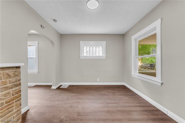 3153 W 103rd Street, Cleveland, OH 44111