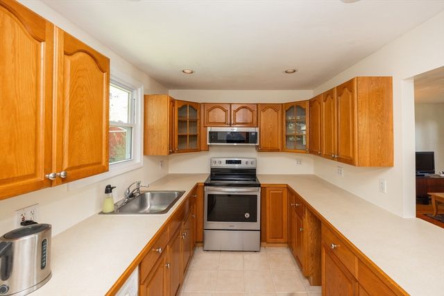 3 Greenwood Street, Boylston, MA 01505