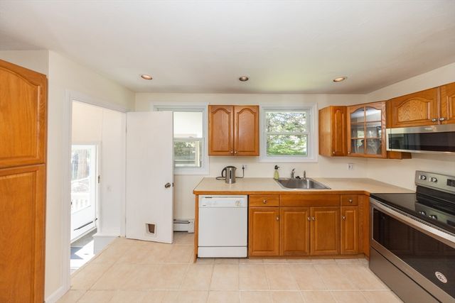 3 Greenwood Street, Boylston, MA 01505