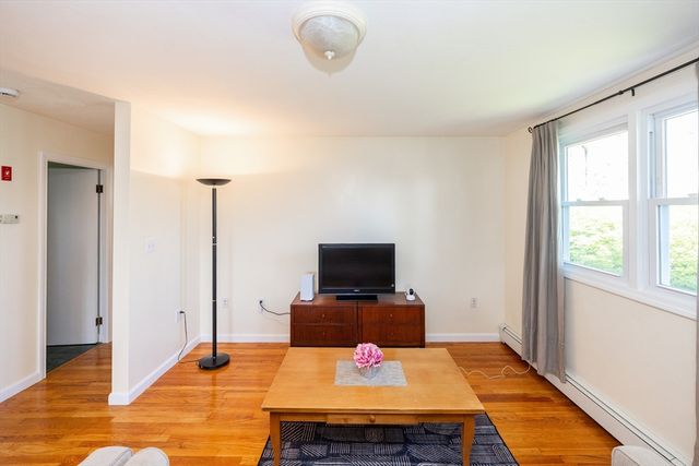 3 Greenwood Street, Boylston, MA 01505
