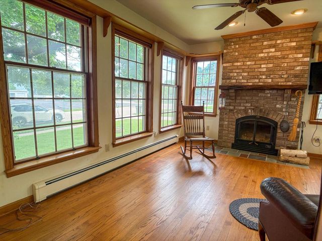 315 LAMPERT STREET, Oshkosh, WI 54901