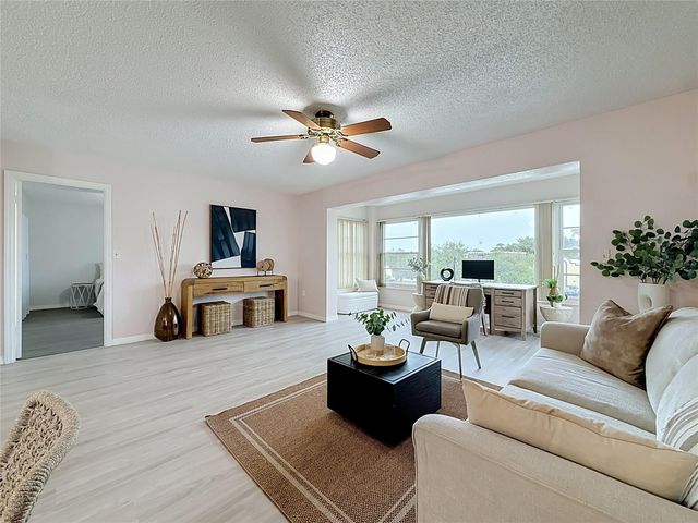 1900 68TH STREET N 301, St Petersburg, FL 33710