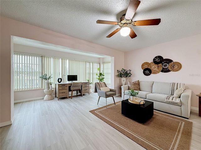 1900 68TH STREET N 301, St Petersburg, FL 33710