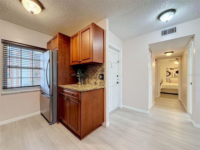 1900 68TH STREET N 301, St Petersburg, FL 33710