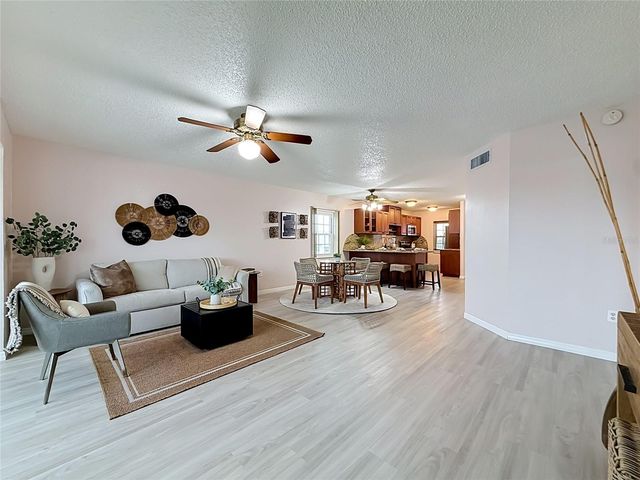 1900 68TH STREET N 301, St Petersburg, FL 33710