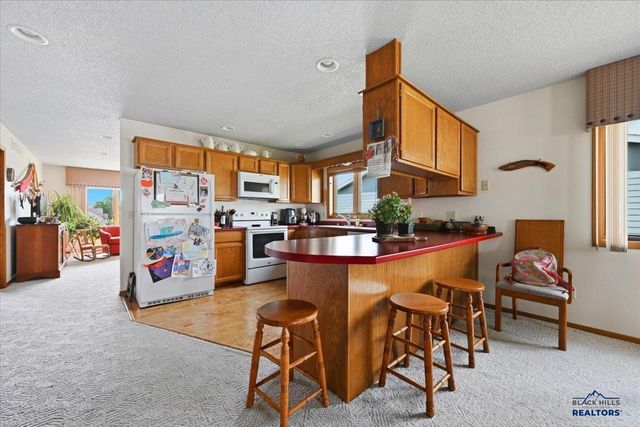 1925 N MAIN, Spearfish, SD 57783