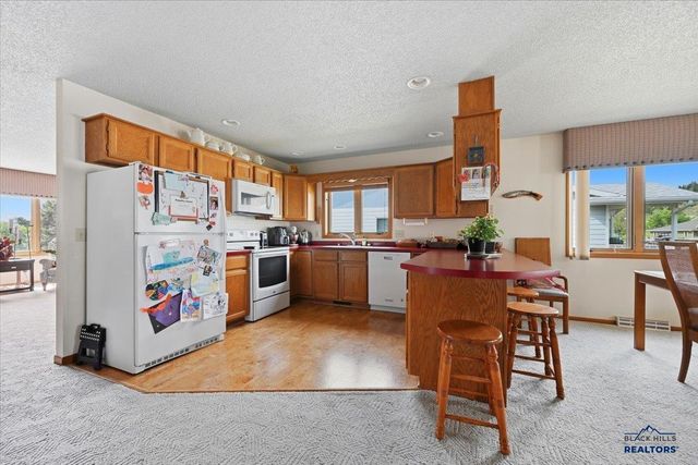 1925 N MAIN, Spearfish, SD 57783