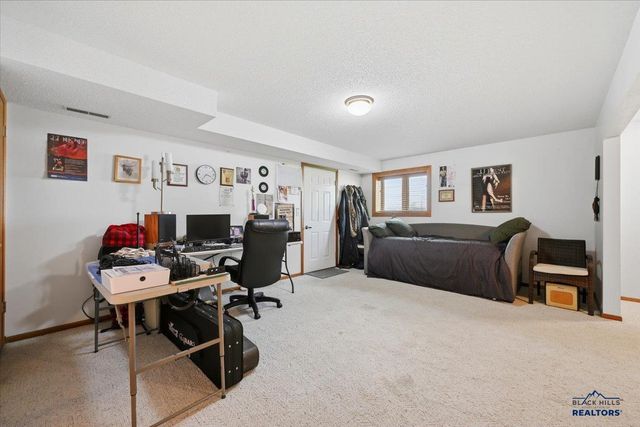 1925 N MAIN, Spearfish, SD 57783