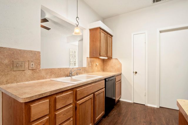 6501 Brush Country RD 109, Austin, TX 78749