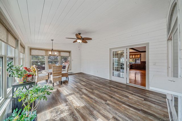 76 Hollywood Avenue, Selden, NY 11784