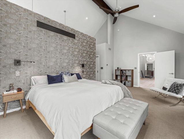 7050 N Belmont LANE, Fox Point, WI 53217