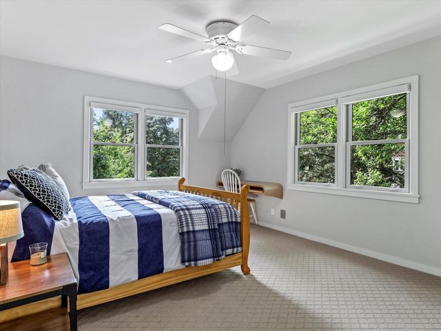 7050 N Belmont LANE, Fox Point, WI 53217