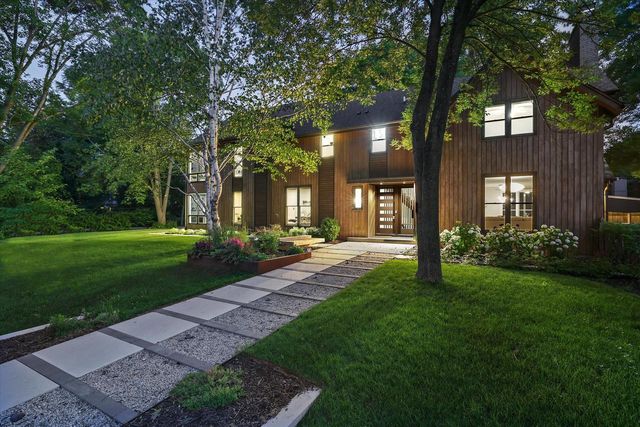 7050 N Belmont LANE, Fox Point, WI 53217