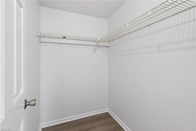 8 Lucinda CT, Hampton, VA 23666