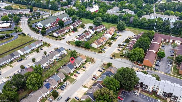 8 Lucinda CT, Hampton, VA 23666