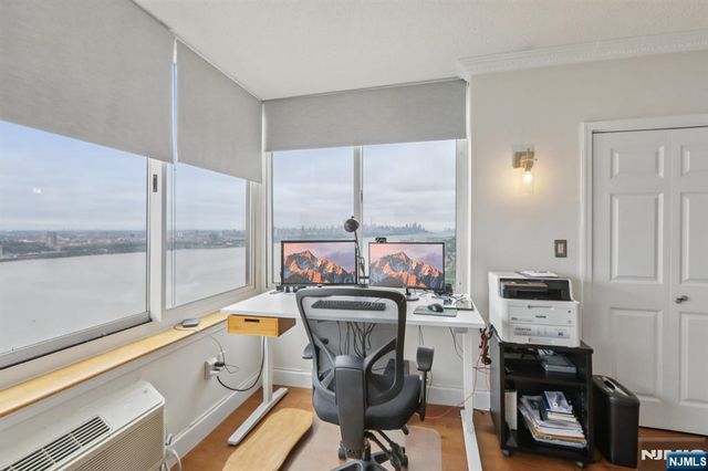 100 Old Palisade Road 3205, Fort Lee, NJ 07024
