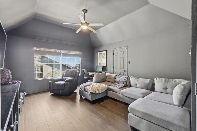 943 Kingwood Circle, Highland Village, TX 75077