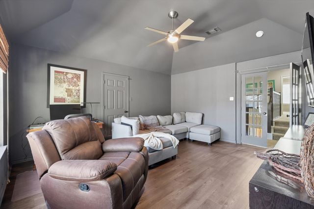 943 Kingwood Circle, Highland Village, TX 75077