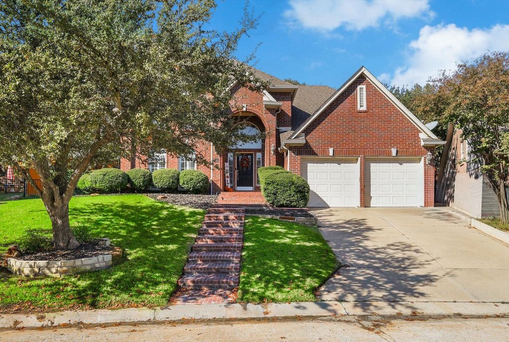 943 Kingwood Circle, Highland Village, TX 75077