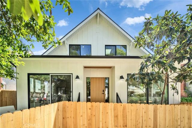 1606 N Kingsley, Los Angeles, CA 90027