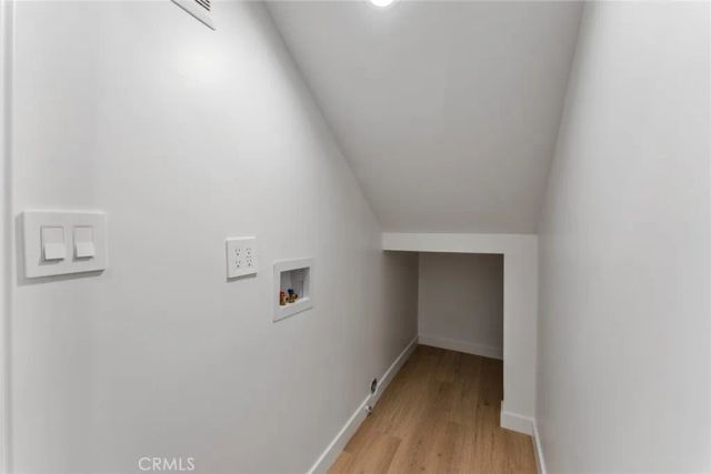 1606 N Kingsley, Los Angeles, CA 90027