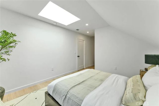 1606 N Kingsley, Los Angeles, CA 90027