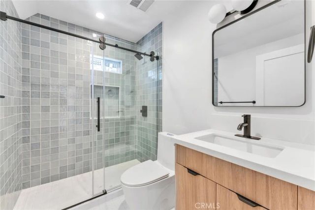 1606 N Kingsley, Los Angeles, CA 90027