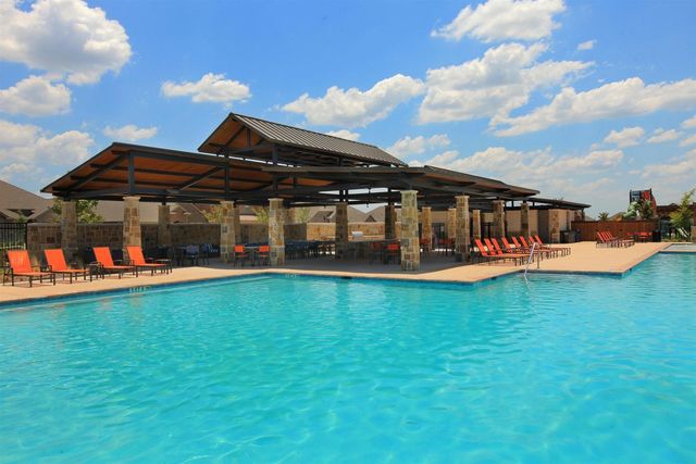 475 Shady Square Alley, Lavon, TX 75166