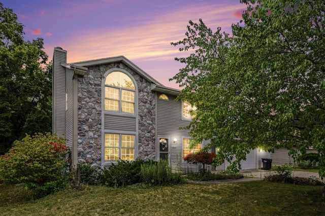 2250 Yorktown Drive Se, City Of Kentwood, MI 49508