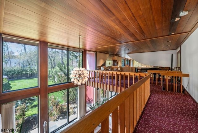 84 Bogerts Mill Rd, Harrington Park Boro, NJ 07640