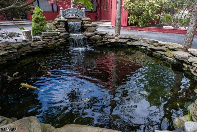 84 Bogerts Mill Rd, Harrington Park Boro, NJ 07640