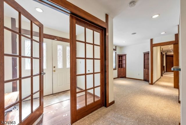 84 Bogerts Mill Rd, Harrington Park Boro, NJ 07640