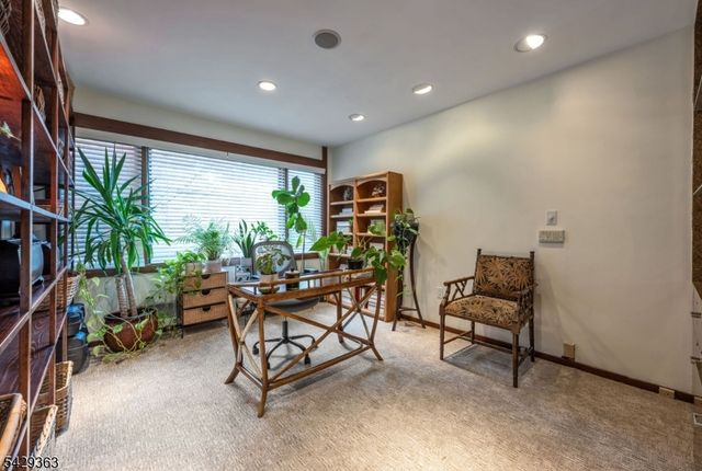 84 Bogerts Mill Rd, Harrington Park Boro, NJ 07640