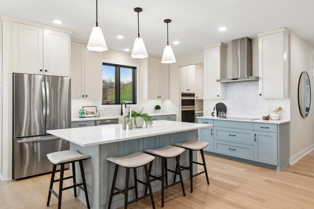 3757 Brookside Drive, Chaska, MN 55318