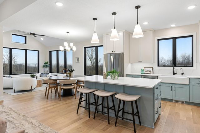 3757 Brookside Drive, Chaska, MN 55318