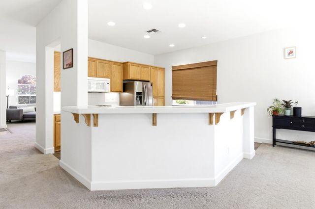 1218 Bluegrass St, Plumas Lake, CA 95961
