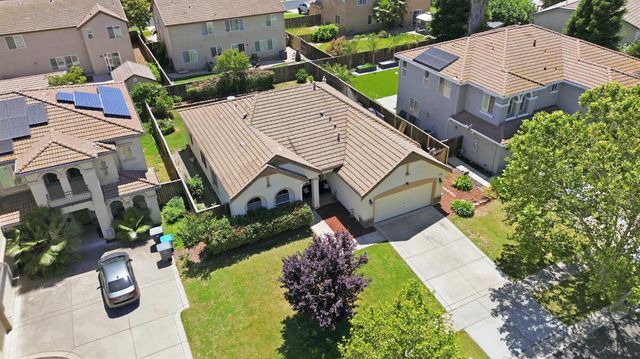 1218 Bluegrass St, Plumas Lake, CA 95961