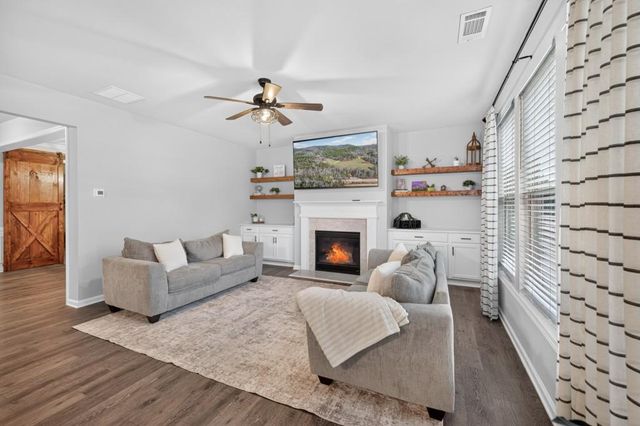 1908 Lakeview Bend Way, Buford, GA 30519