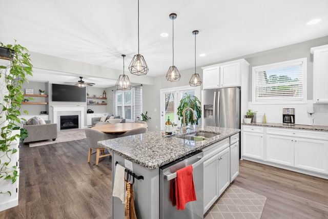 1908 Lakeview Bend Way, Buford, GA 30519