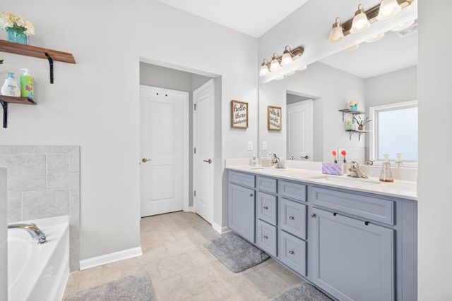 1908 Lakeview Bend Way, Buford, GA 30519