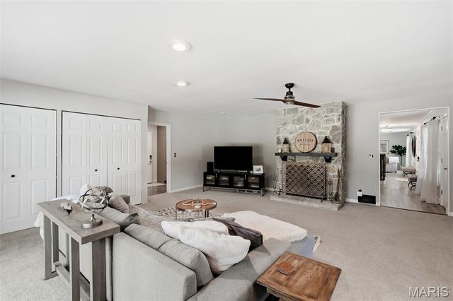 2156 Courtleigh Lane, Chesterfield, MO 63017