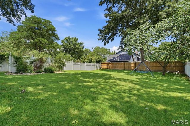 2156 Courtleigh Lane, Chesterfield, MO 63017
