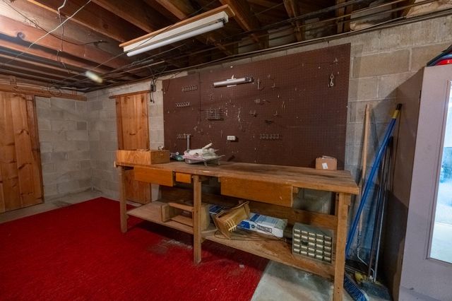 4672 Martin Street, Heath Twp, MI 49419